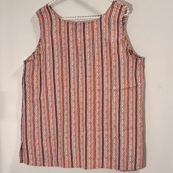 Vintage Rafaella 100% Silk Blouse Sz 14W burgundy black motif Sleeveless Top - Picture 3 of 8